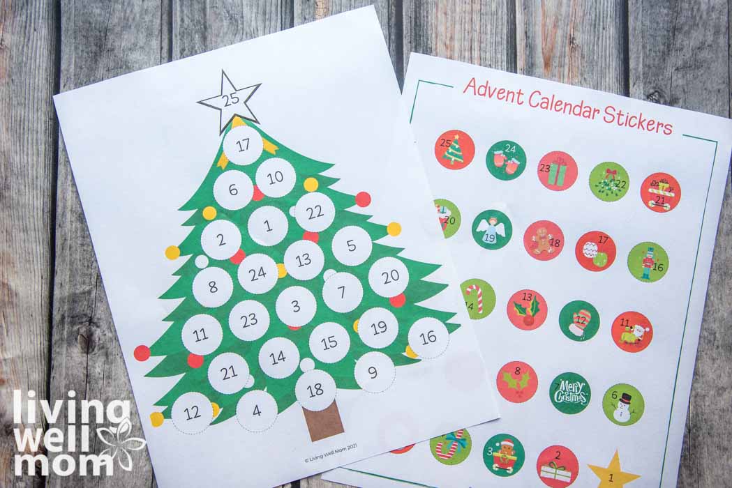 printable pdf with Christmas tree advent calendar countdown on wood background