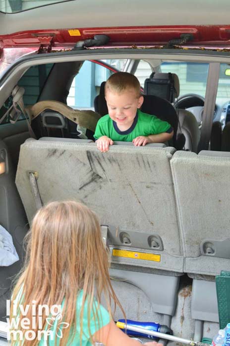 kids playing in minivan