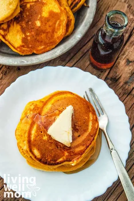 fluffy pancakes with pumpkin puree