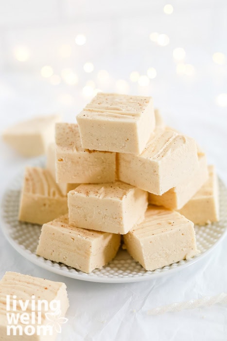 Holiday-style photo of eggnog fudge on a serving dish.