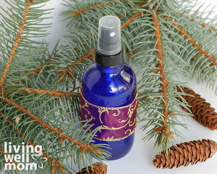 essential oil spray that smells like a christmas tree