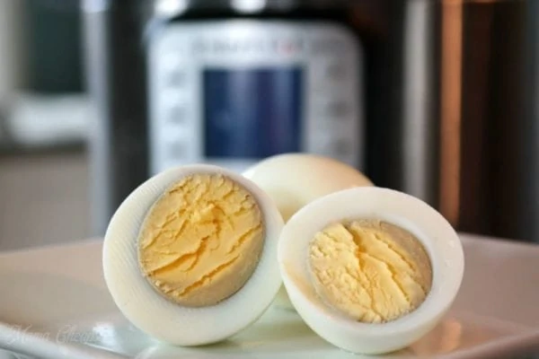 hard boiled eggs cooked in instant pot