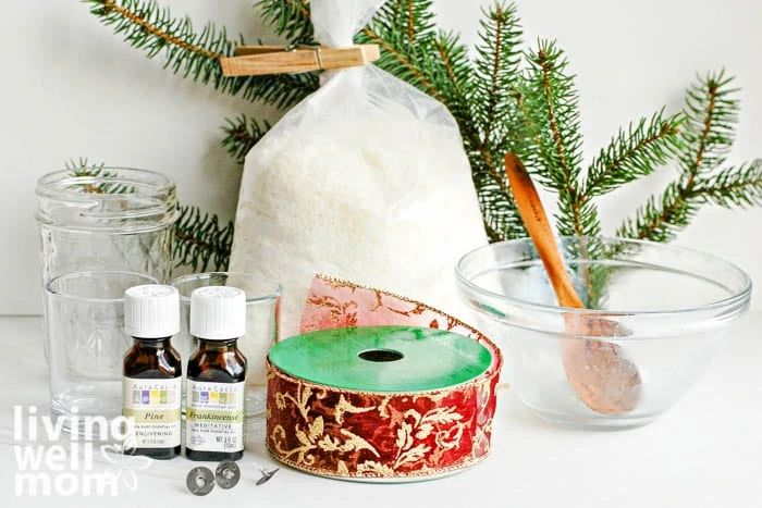 DIY Essential Oil Holiday Gifts — Mālama Momma