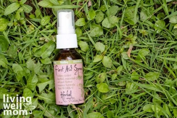 First aid spray as a natural remedy 